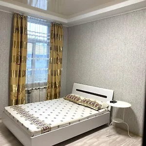 Room-біля вокзалу-недалеко від центру Апартаменты